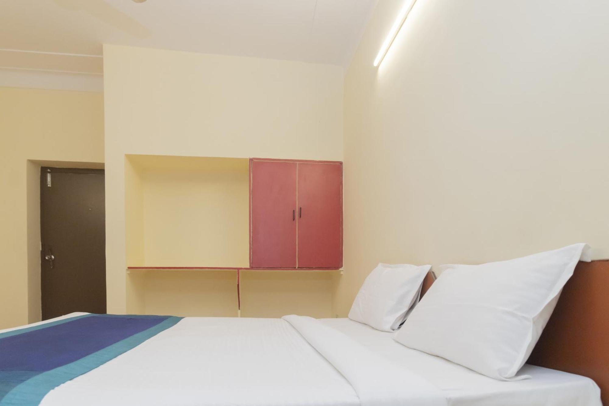 Hotel Telehaus International Bangalore Bagian luar foto