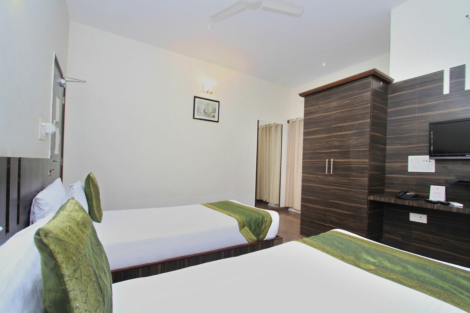 Hotel Telehaus International Bangalore Bagian luar foto